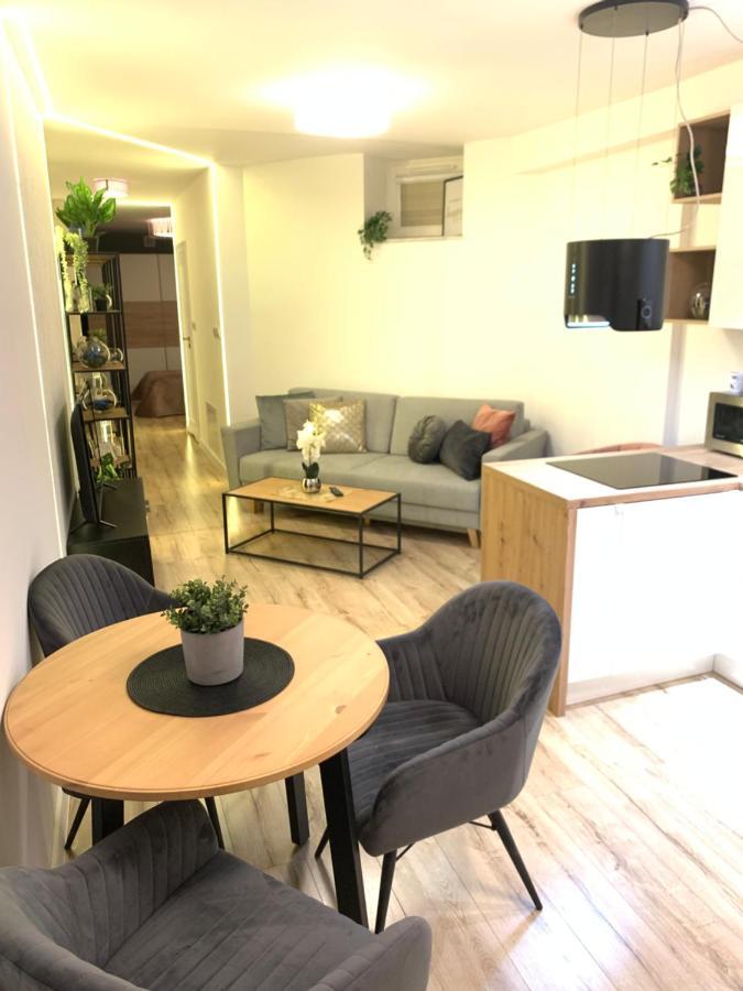 Moderno Apartament Cracóvia Exterior foto